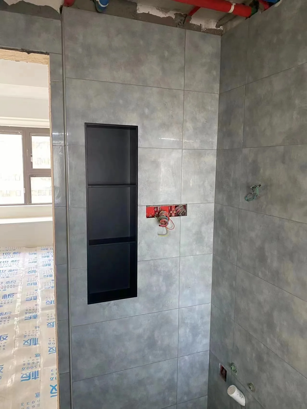 Bathroom Niches real project photo 3