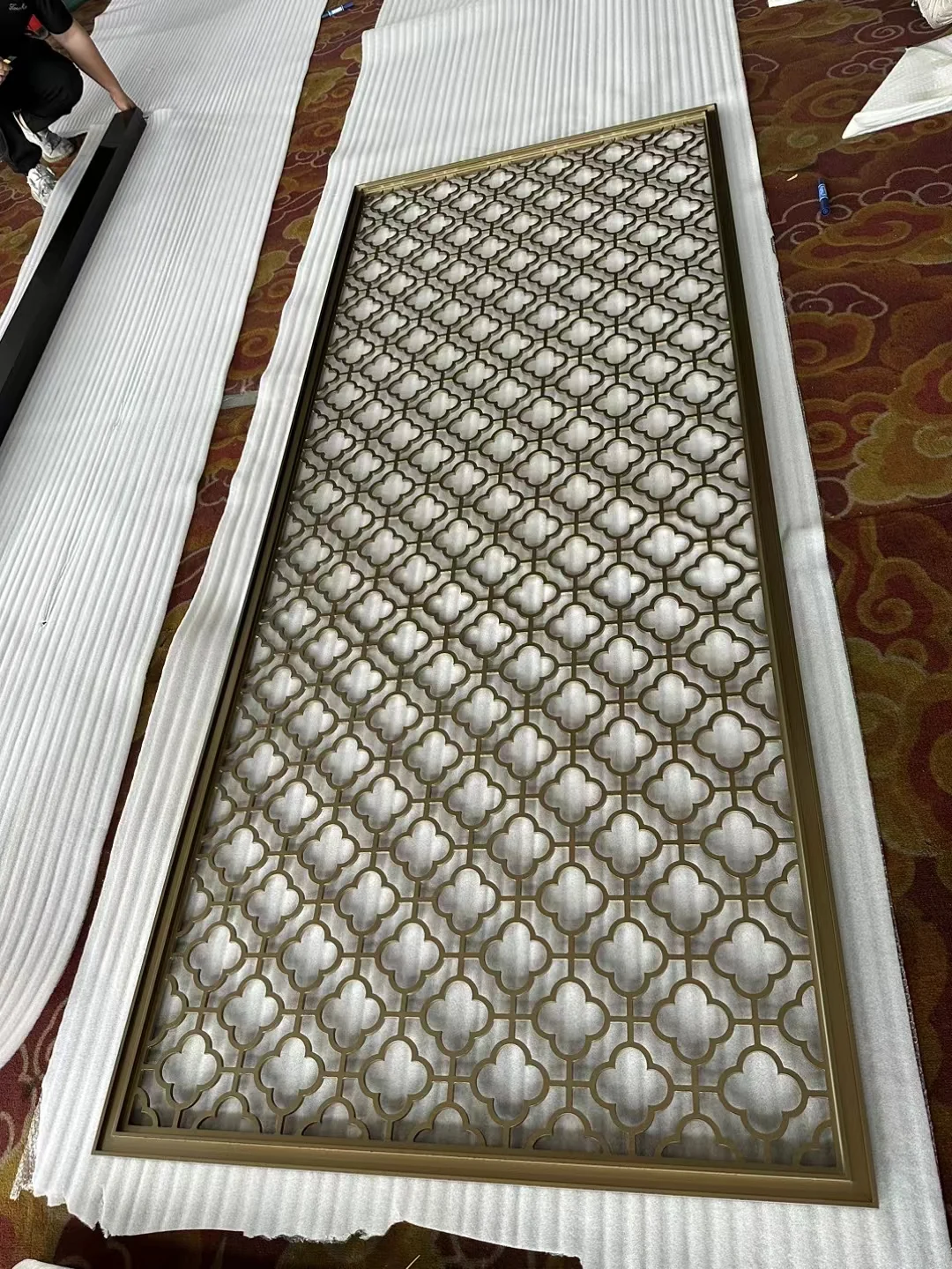Carved aluminium decorative screen reference 16