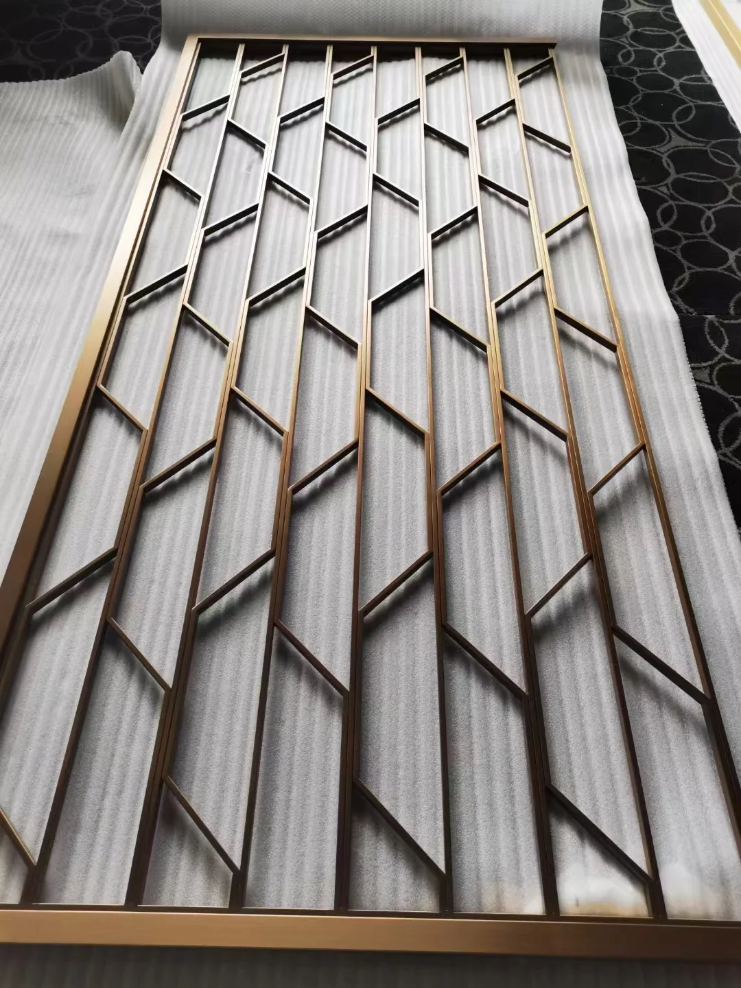 Modern stainless steel decorative screen reference 7