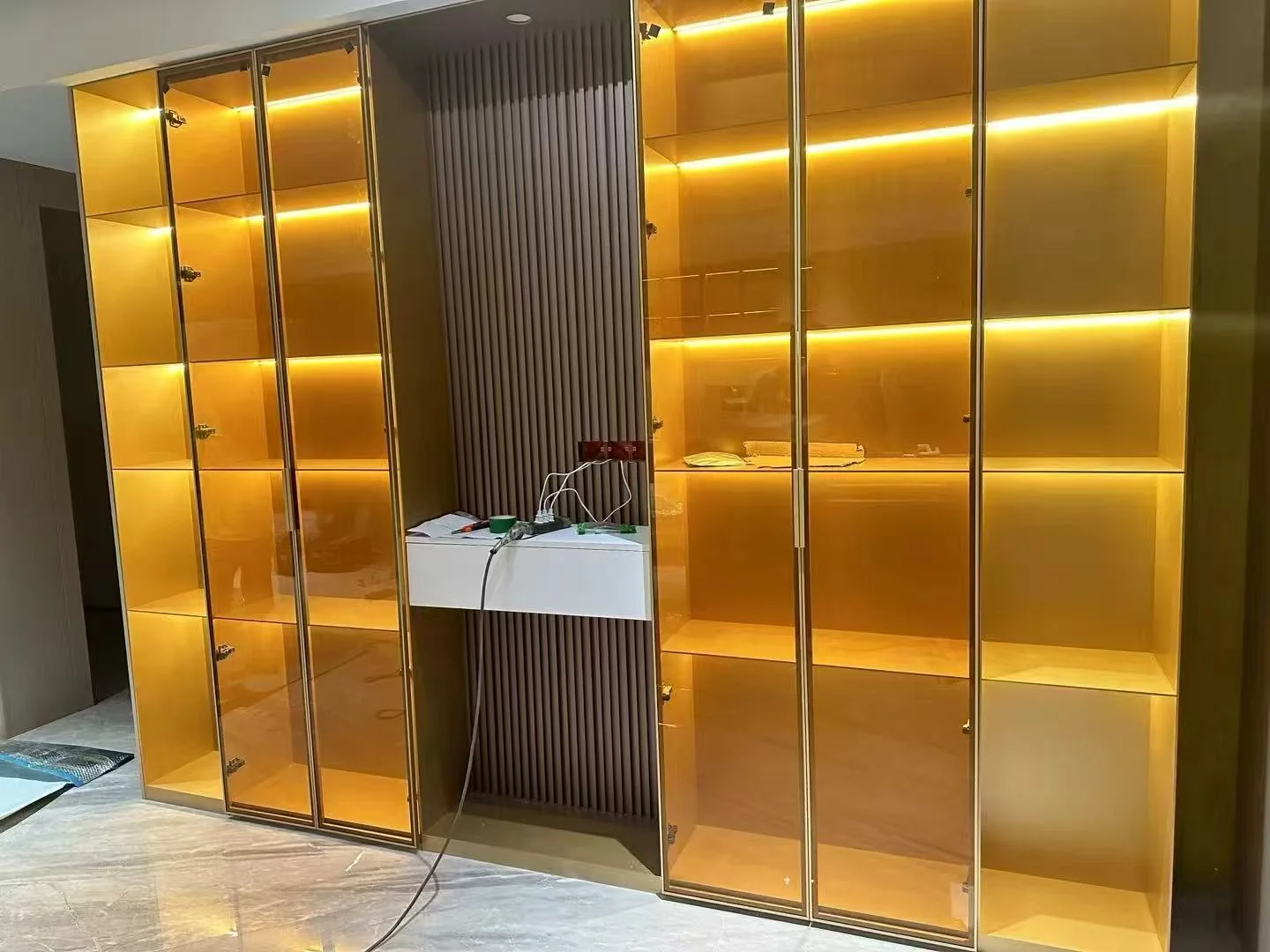 Corporate office illuminated display cabinet