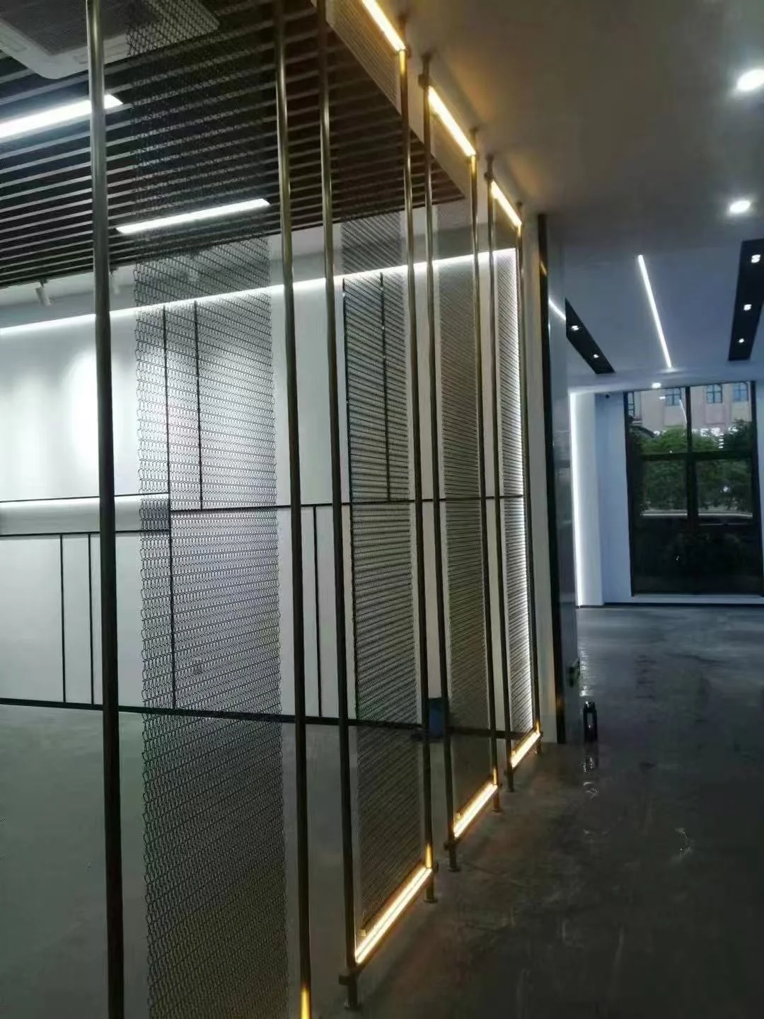 Corporate office decorative stainless steel divider